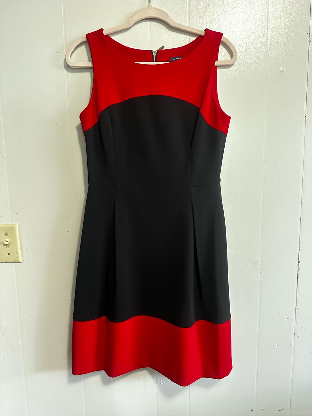 Tommy Hilfiger Red and Black Colorblock Midi Dress